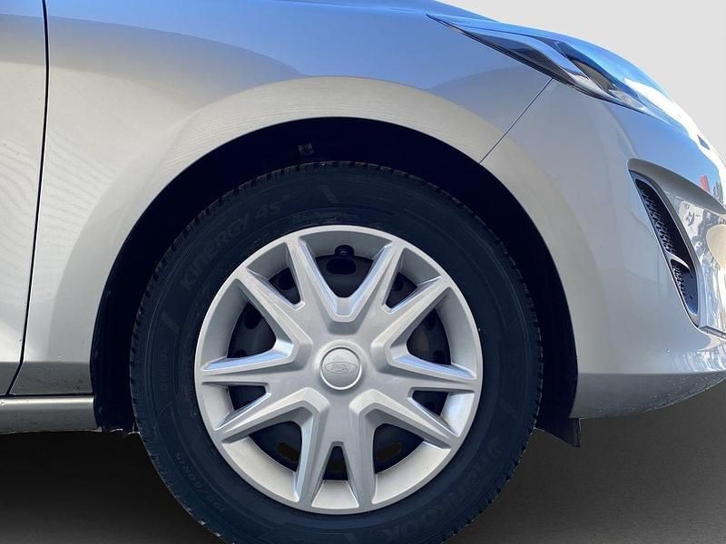 Gebraucht Ford Fiesta Cool & Connect 75 PS (55 kW) 2020 Polarsilber metallic Kleinwagen