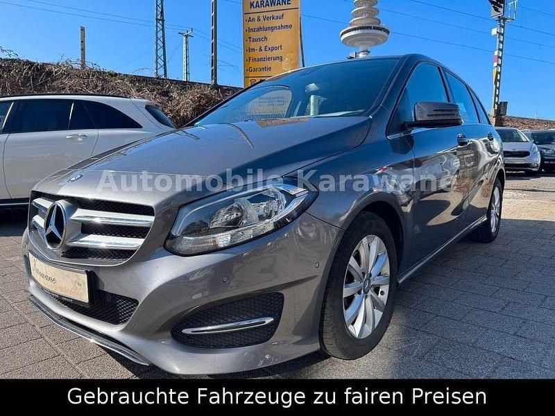 Gebraucht Mercedes B180 109 PS (80 kW) 2016 Mountaingrau  met. Van / Kleinbus