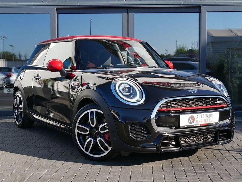 Gebraucht Mini John Cooper Works 231 PS (169 kW) 2018 Schwarz Kleinwagen