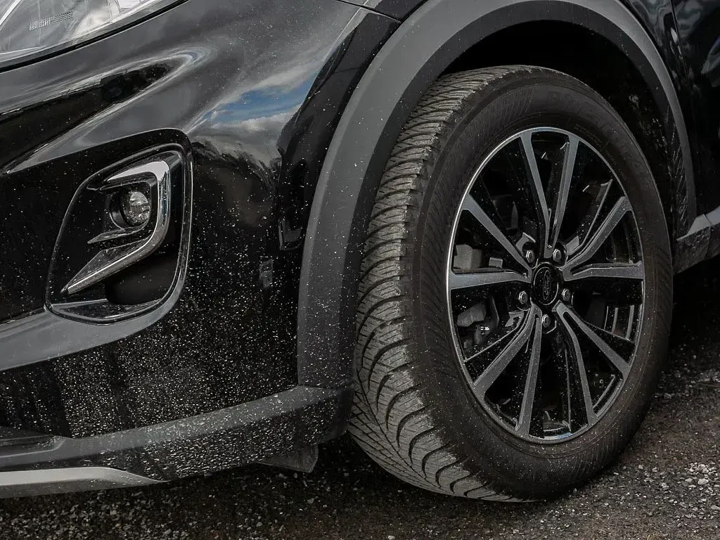 Używany Ford Puma Titanium 125 KM (91 kW) 2022 Czarny SUV