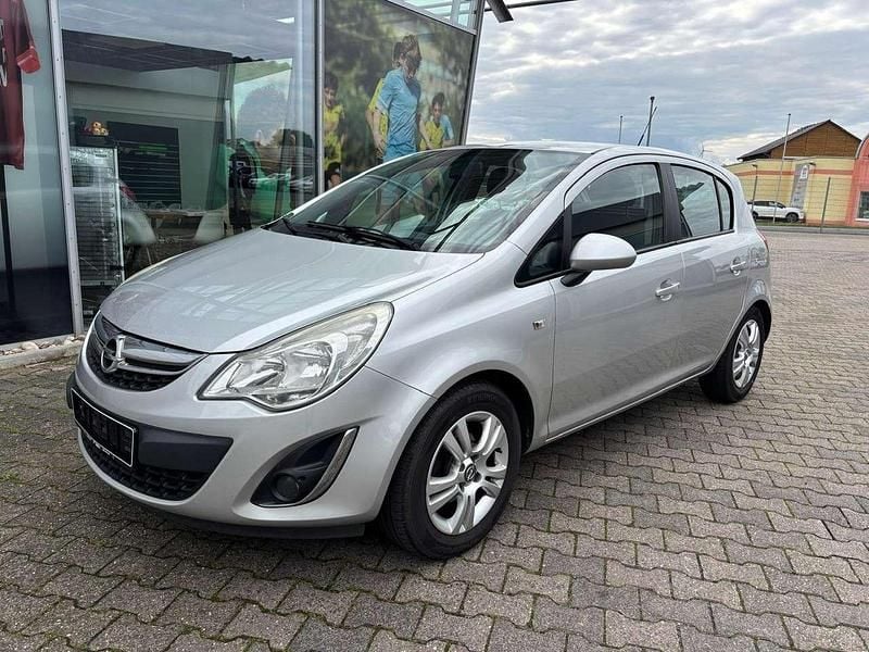 Starsilber/silver iii Gebraucht 2011 Opel Corsa Satellite Kleinwagen | 2.900 € - Bild 1/4