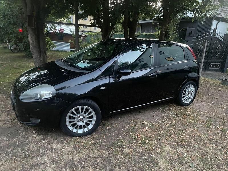 Schwarz Gebraucht 2008 Fiat Punto Dynamic Kleinwagen | 1.100 € (Guter Preis) - Bild 1/4
