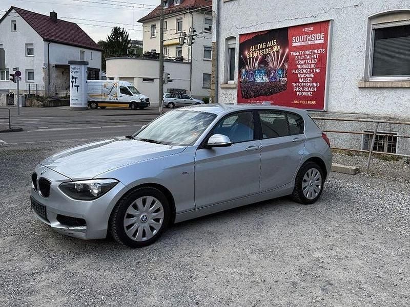Gebraucht BMW 116 Advantage 116 PS (85 kW) 2014 Silber Kleinwagen