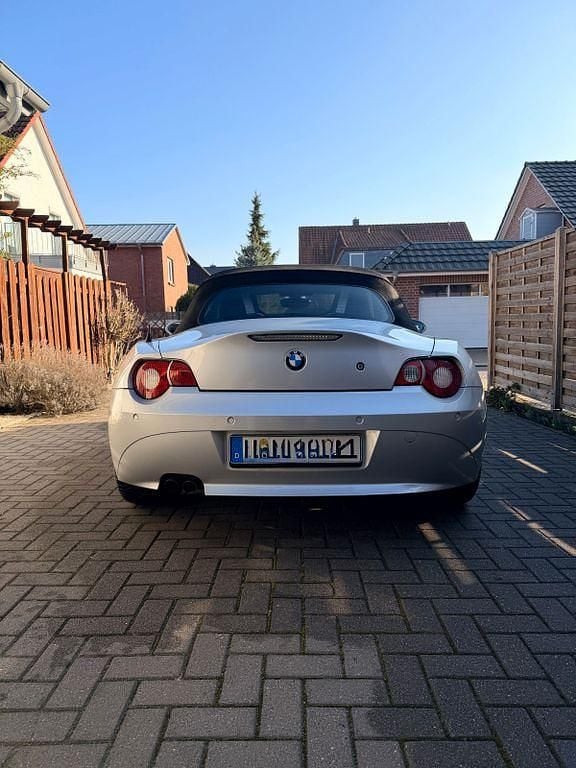 Gebraucht BMW Z4 Sport Line 170 PS (125 kW) 2005 Silber Cabrio