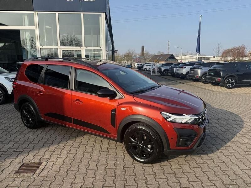 Gebraucht Dacia Jogger Extreme 110 PS (80 kW) 2023 Terrakottabraun Van / Kleinbus