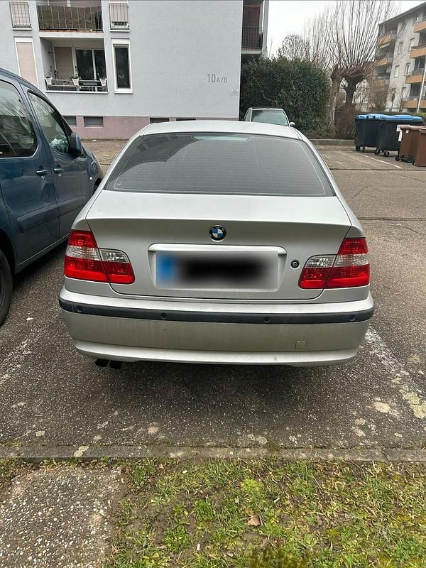 Gebraucht BMW 320 170 PS (125 kW) 2001 Silber Limousine