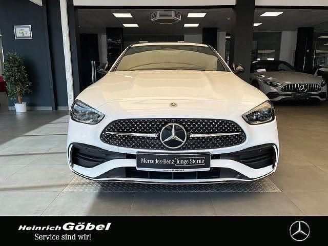 Gebraucht 2025 Mercedes C200 AMG line | 48.490 € (Teuer) - Bild 1/4