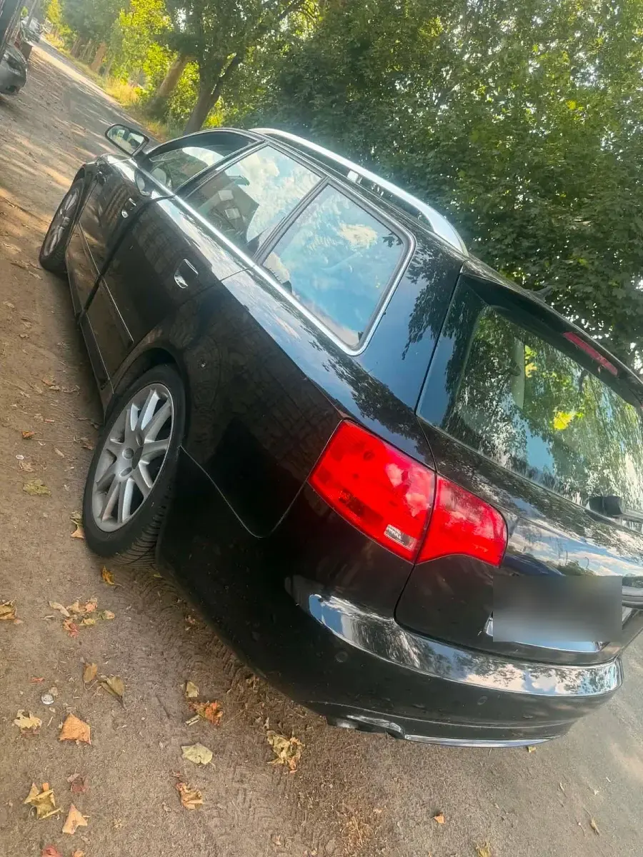 Gebraucht Audi A4 Basis 140 PS (102 kW) 2005 Schwarz Kombi