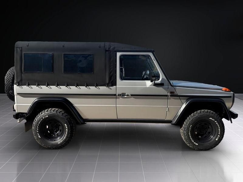Gebraucht Mercedes G230 116 PS (85 kW) 1995 Silber SUV