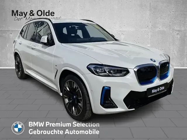 Gebraucht BMW iX3 Impressive 210 kW (286 PS) 2024 Weiss SUV