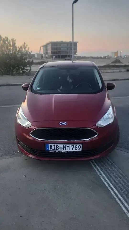 Używany Ford C-MAX Business Edition 125 KM (91 kW) 2016 Czerwony Minivan