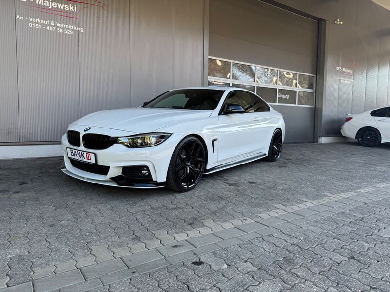 Weiß Gebraucht 2018 BMW 430 M Sport Coupé | 28.490 € (Fairer Preis) - Bild 1/4