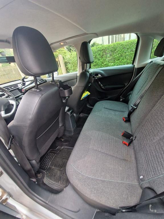 Usado Citroën C3 Exclusive 82 CV (60 kW) 2015 Plateado Berlina