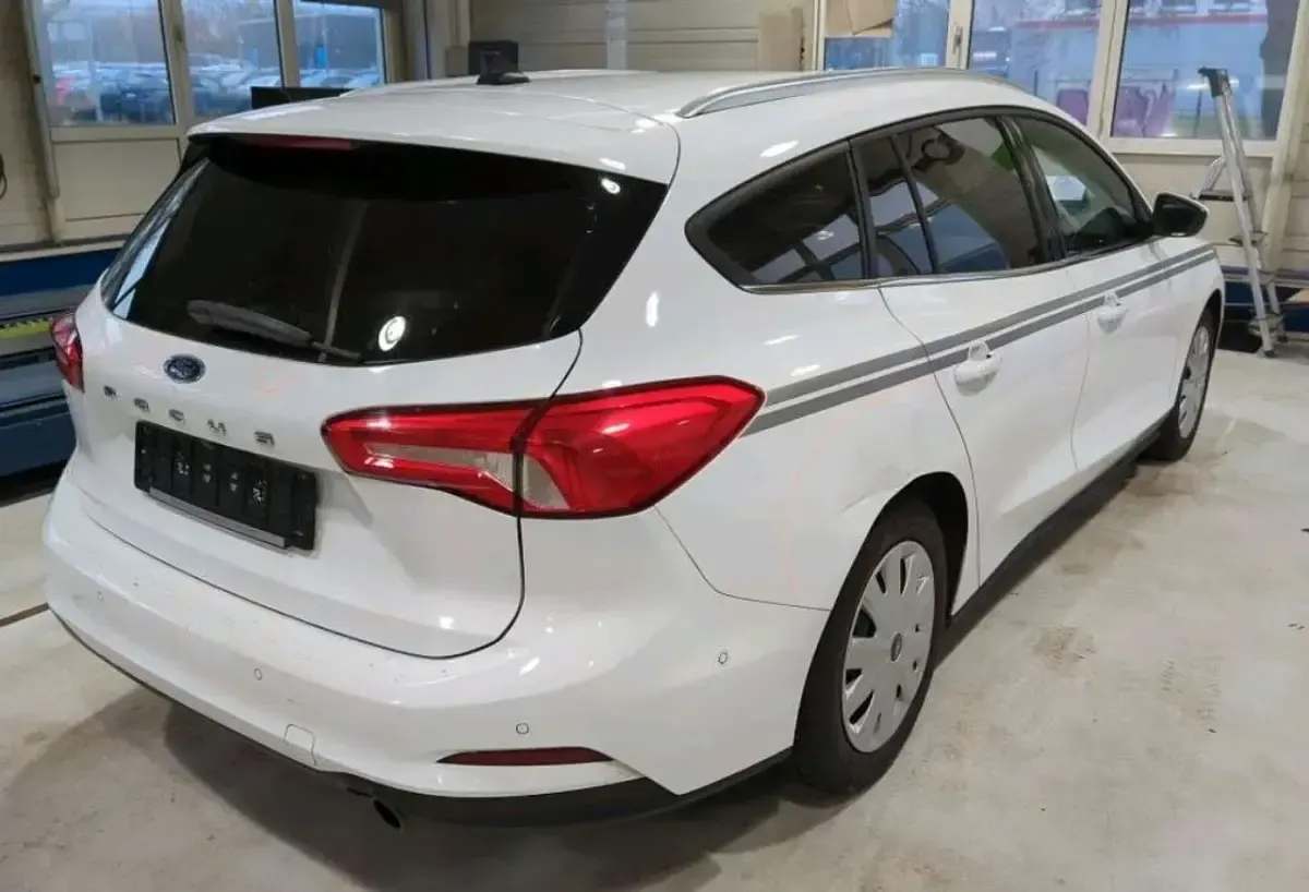 Usata Ford Focus Cool & Connect 120 CV (88 kW) 2020 Bianco Station wagon