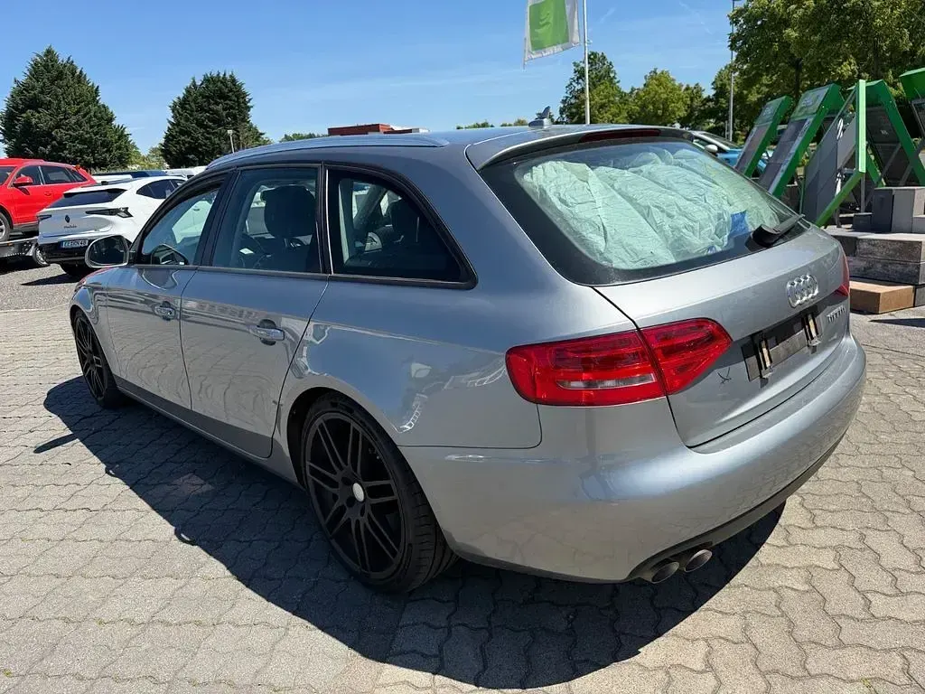Gebraucht Audi A4 Attraction 143 PS (105 kW) 2009 Grau Kombi