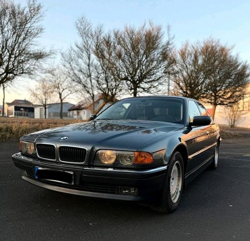 Gebraucht BMW 730 184 PS (135 kW) 1998 Grau Limousine
