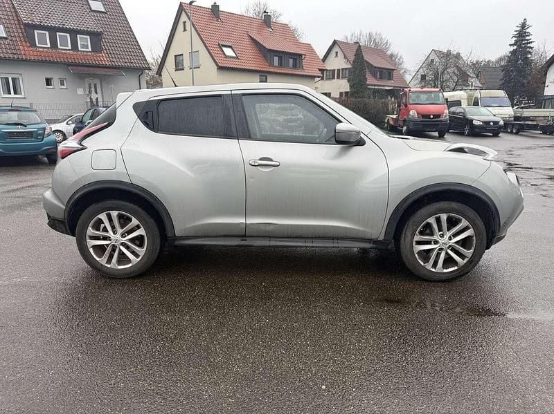 Gebraucht Nissan Juke Acenta 116 PS (85 kW) 2015 Silber SUV