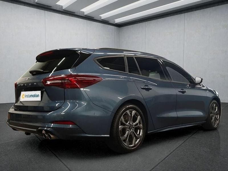 Käytetty Ford Focus 116 HP (85 kW) 2024 Sininen Farmari