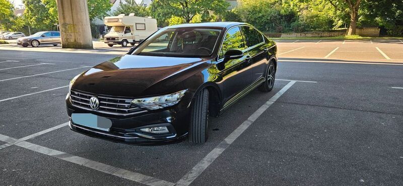 Schwarz Gebraucht 2019 VW Passat Business Limousine | 20.500 € (Fairer Preis) - Bild 1/4