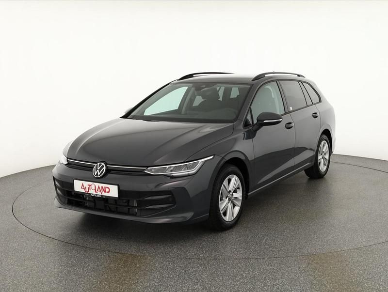 Neu VW Golf VIII 116 PS (85 kW) 2025 Grau Limousine