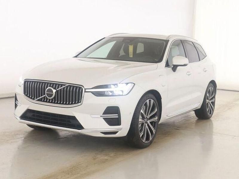 Crystal white / metallic (metallic) Gebraucht 2024 Volvo XC60 Plus SUV | 55.900 € (Fairer Preis) - Bild 1/4