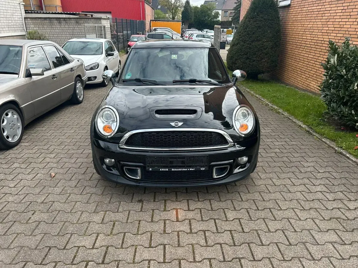 Gebraucht Mini Cooper S Clubman 184 PS (135 kW) 2010 Schwarz Kombi