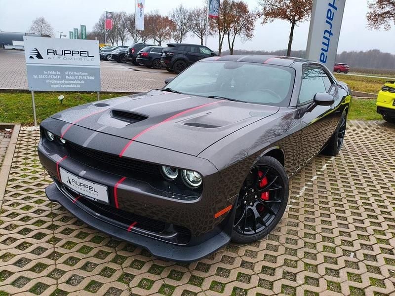 Grau Gebraucht 2017 Dodge Challenger Coupé | 33.990 € (Guter Preis) - Bild 1/4