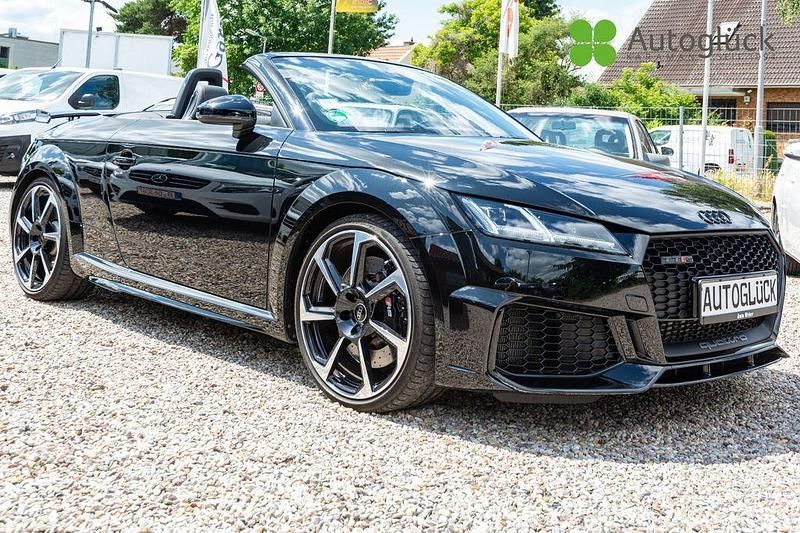 Mythosschwarz metallic (metallic) Gebraucht 2023 Audi TT RS Design Coupé | 64.490 € (Etwas zu teuer) - Bild 1/4