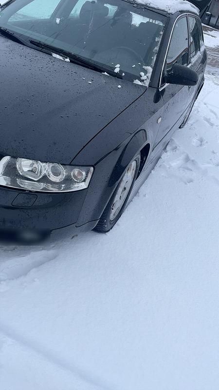 Gebraucht Audi A4 155 PS (114 kW) 2002 Schwarz Kombi