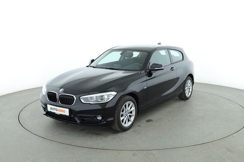Schwarz Gebraucht 2018 BMW 118 Sport Line Kleinwagen | 16.410 € (Guter Preis) - Bild 1/3