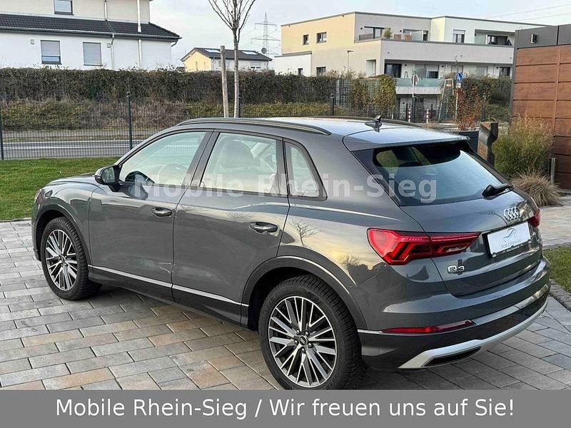 Gebraucht Audi Q3 Ambiente 150 PS (110 kW) 2023 Grau SUV