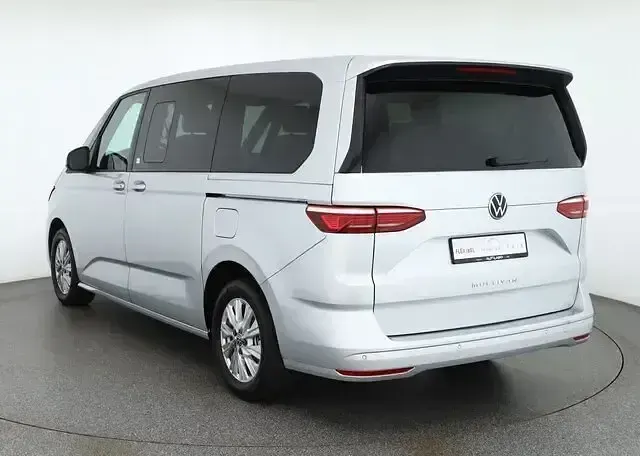 Gebraucht VW Multivan 204 PS (150 kW) 2024 Reflexsilber metallic Van / Kleinbus