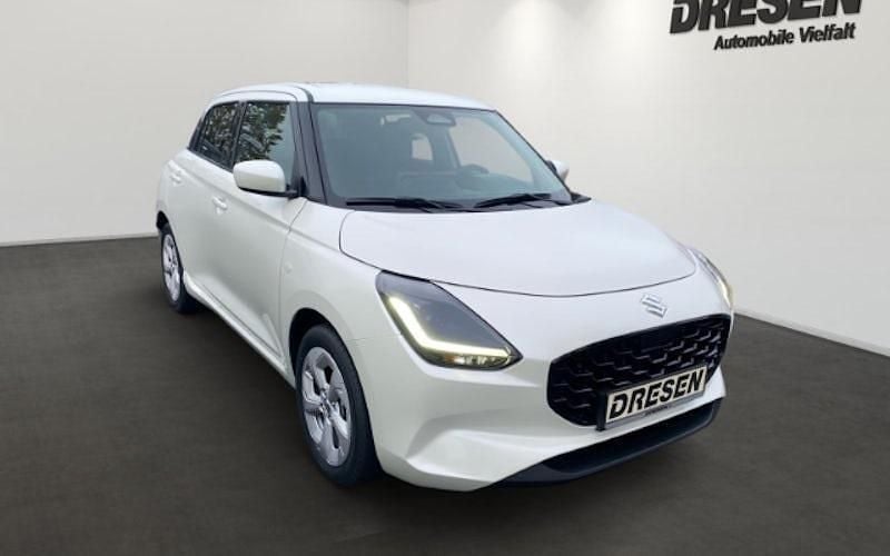 Gebraucht Suzuki Swift Comfort 83 PS (61 kW) 2025 Weiß Kleinwagen