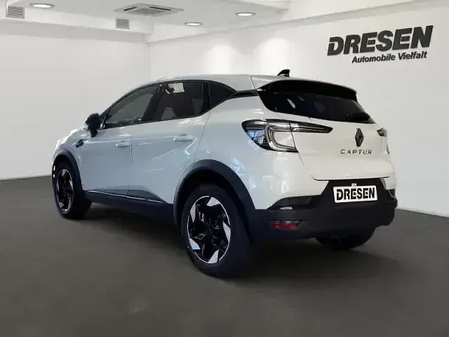 Neu Renault Captur Techno 114 PS (83 kW) 2026 Weiss SUV