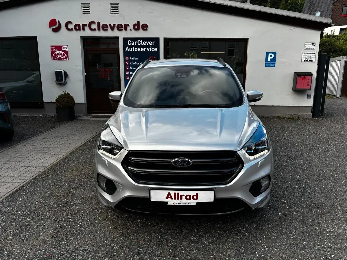 Gebraucht Ford Kuga ST-Line 182 PS (133 kW) 2017 Silber SUV