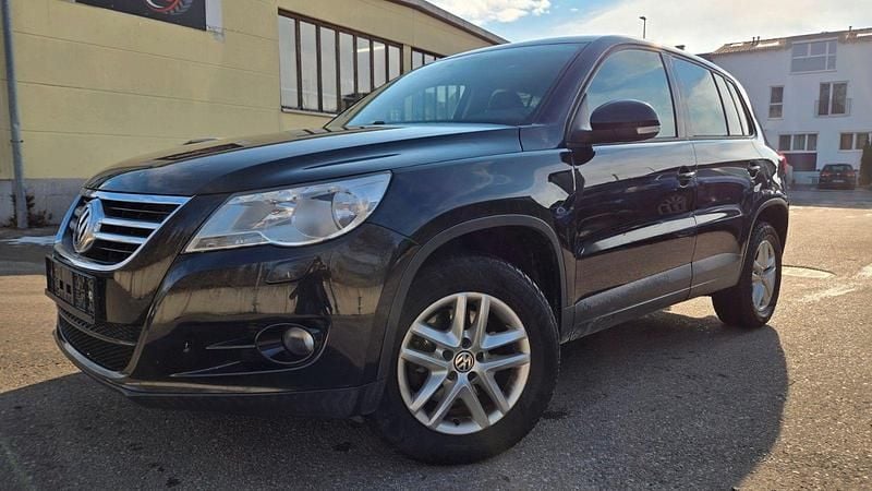Schwarz Gebraucht 2009 VW Tiguan Trendline SUV | 3.299 € (Superpreis) - Bild 1/4