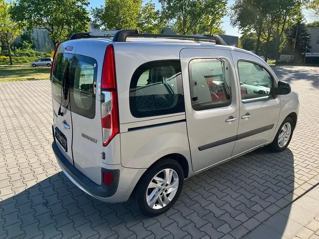 Gebraucht Renault Kangoo Initiale Paris 90 PS (66 kW) 2014 Silber Van / Kleinbus