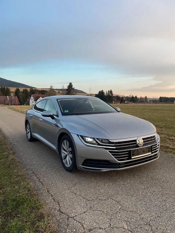 Gebraucht VW Arteon 150 PS (110 kW) 2017 Silber Kleinwagen