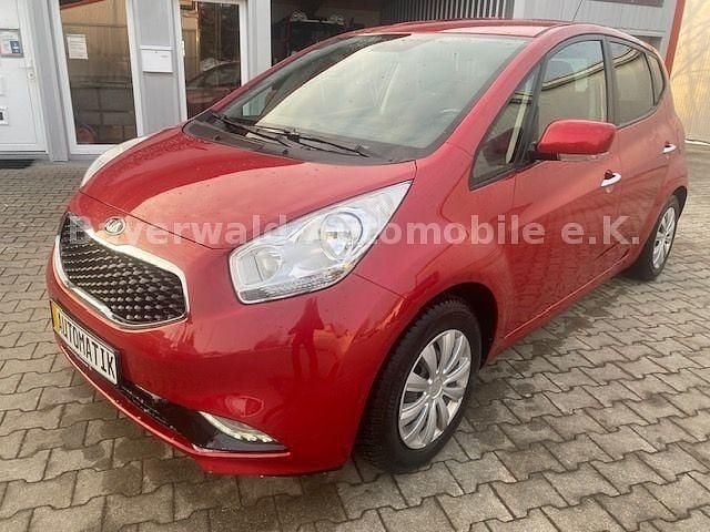 Rot Gebraucht 2018 Kia Venga Spirit Kleinwagen | 11.995 € (Guter Preis) - Bild 1/4