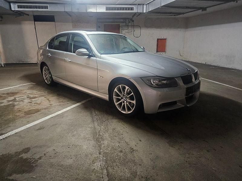 Silber Gebraucht 2006 BMW 325 M Sport Limousine | 4.325 € (Superpreis) - Bild 1/4