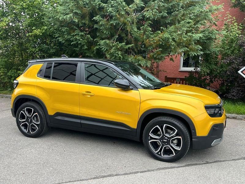 Gelb Neu 2025 Jeep Avenger EV Summit SUV | 35.200 € (Guter Preis) - Bild 1/4