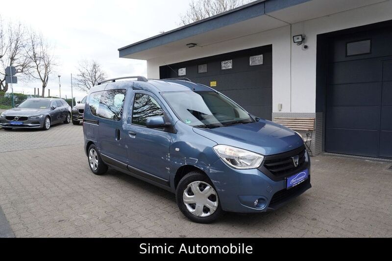 Blau Gebraucht 2013 Dacia Dokker Lauréate Van | 2.999 € (Guter Preis) - Bild 1/4