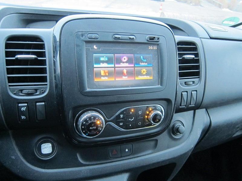 Gebraucht Opel Vivaro 140 PS (102 kW) 2016 Schwarz Van / Kleinbus