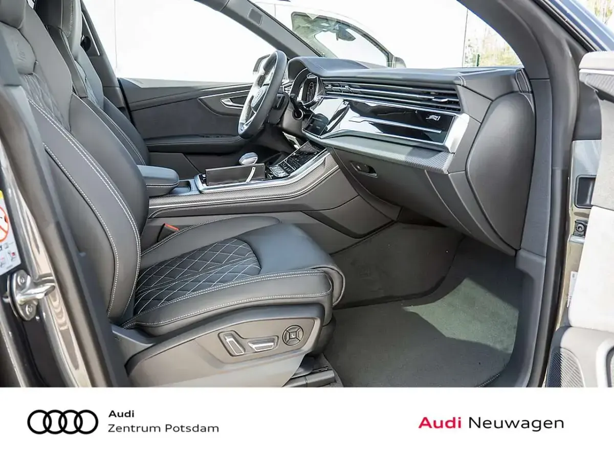 Neu Audi Q8 Business 489 PS (359 kW) 2026 Daytonagrau perleffekt SUV