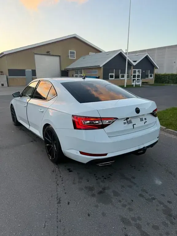 Gebraucht Skoda Superb Style 280 PS (205 kW) 2016 Weiß Limousine