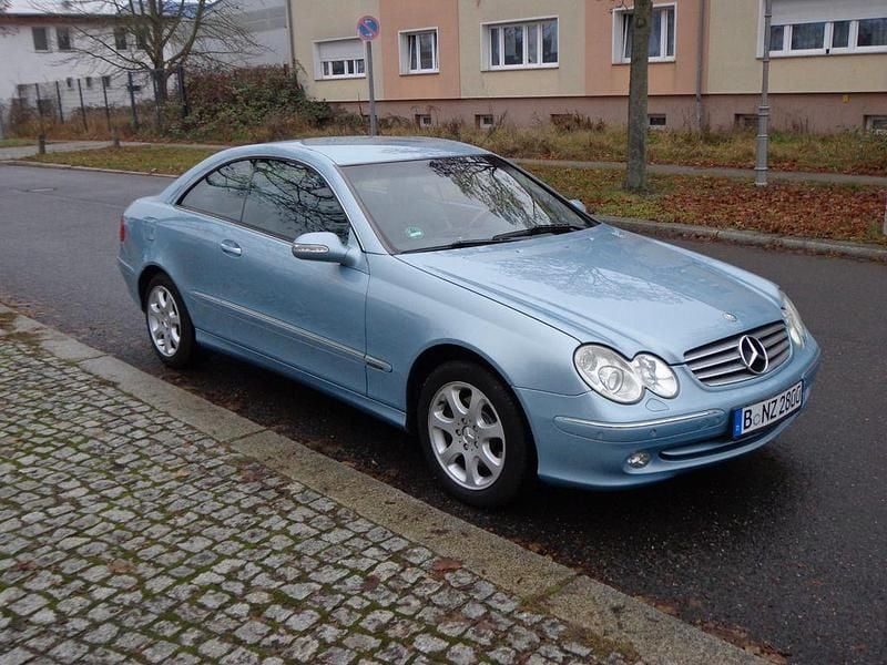 Gebraucht Mercedes CLK240 Elegance 170 PS (125 kW) 2004 Blau Coupé