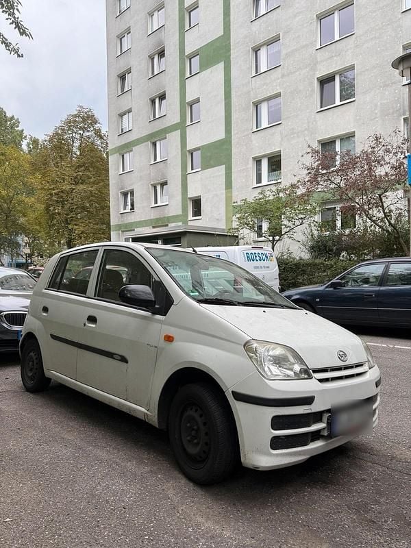 Weiß Gebraucht 2007 Daihatsu Cuore Plus Kleinwagen | 900 € (Superpreis) - Bild 1/4