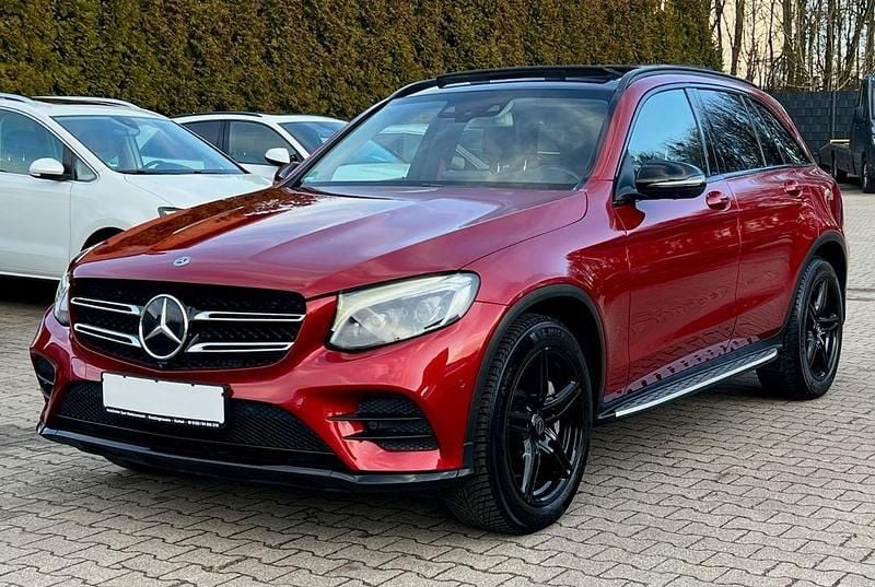 Gebraucht Mercedes GLC250 AMG line 204 PS (150 kW) 2019 Rot SUV