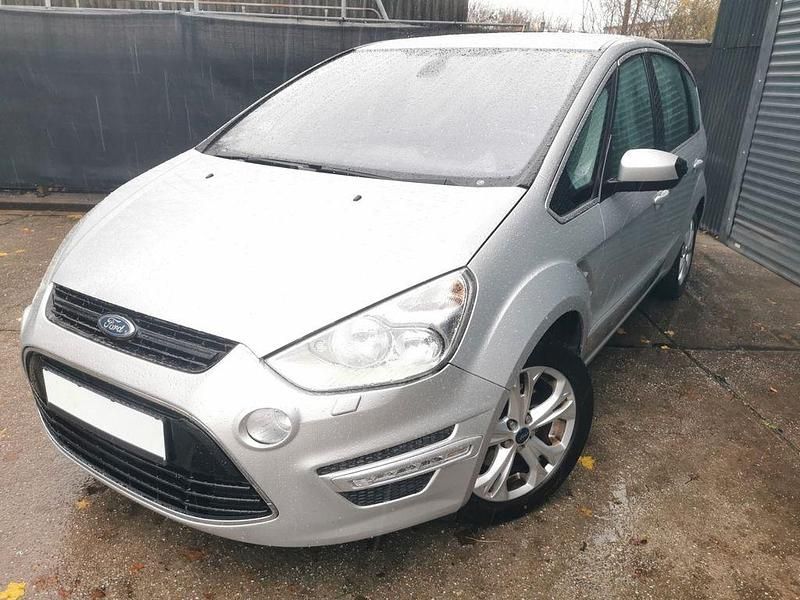 Silber Gebraucht 2011 Ford S-MAX S Van / Kleinbus | 5.500 € (Fairer Preis) - Bild 1/4
