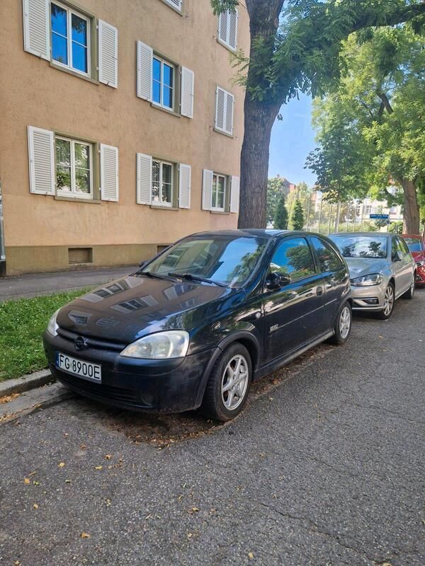 Schwarz Gebraucht 2001 Opel Corsa Limousine | 500 € (Guter Preis) - Bild 1/4
